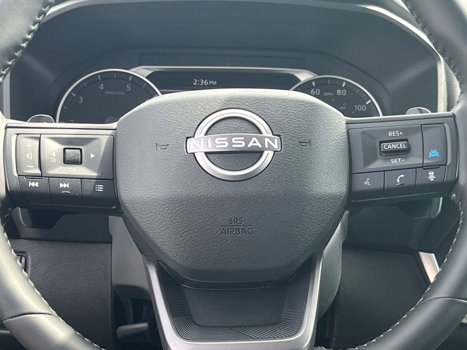 Used 2025 Nissan Rogue SV image 30