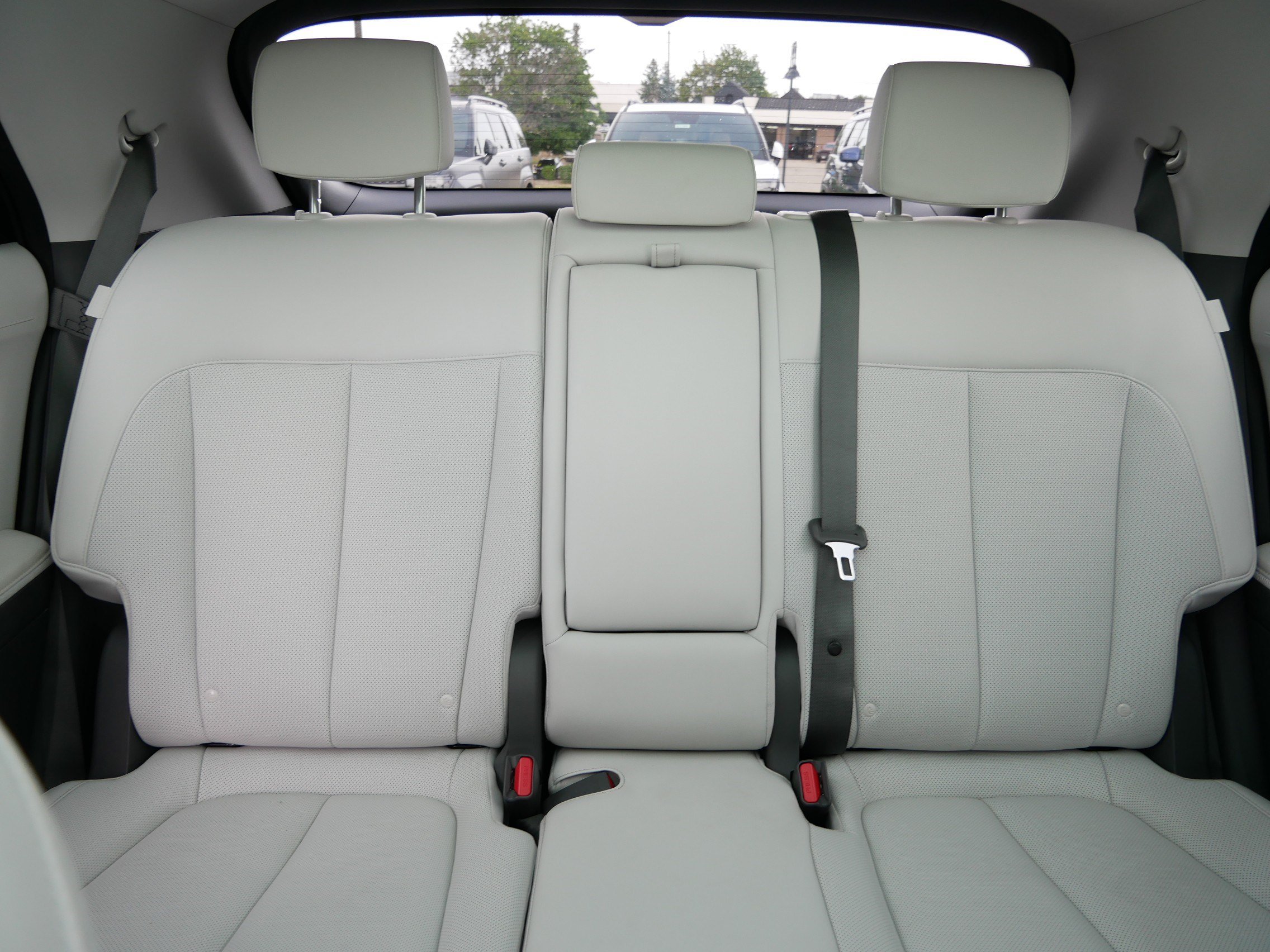 Certified 2024 Hyundai Ioniq 5 Limited AWD/4WD image 13