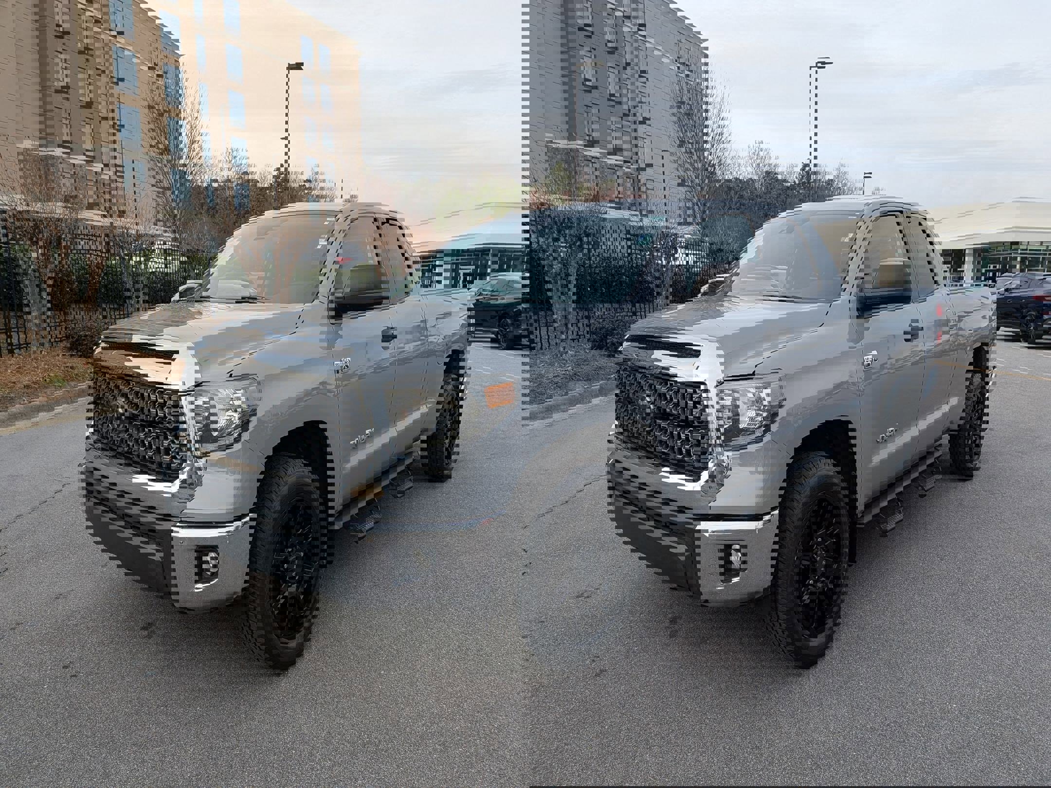 Used 2019 Toyota Tundra SR5 w/ SR5 Upgrade Package image 7