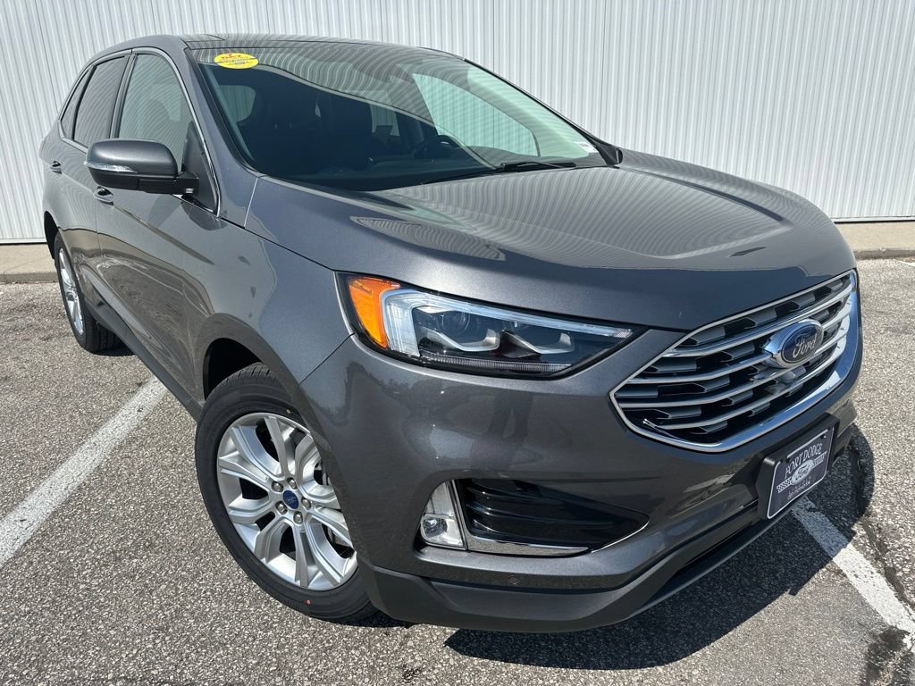 Certified 2022 Ford Edge Titanium w/ Equipment Group 301A AWD/4WD image 10