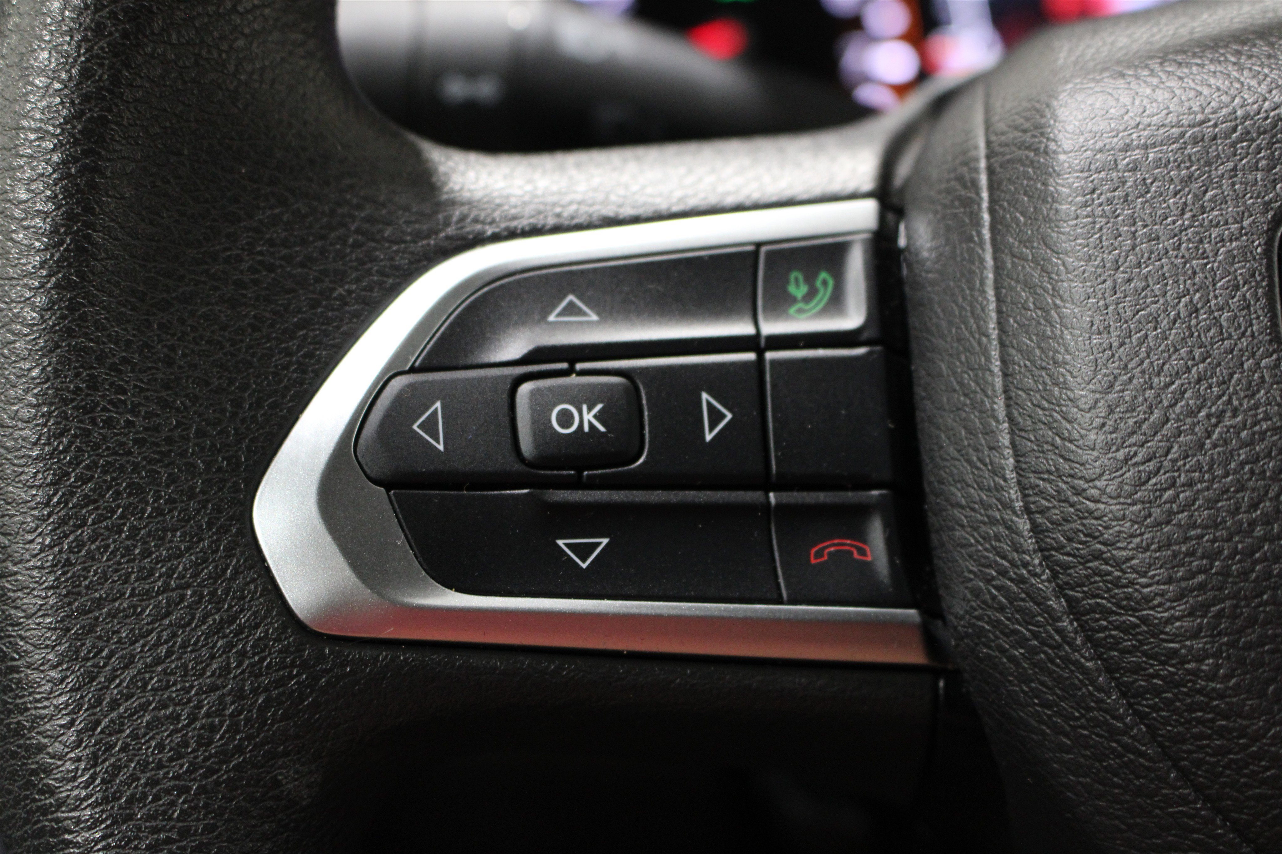 Used 2024 Jeep Compass Sport image 10