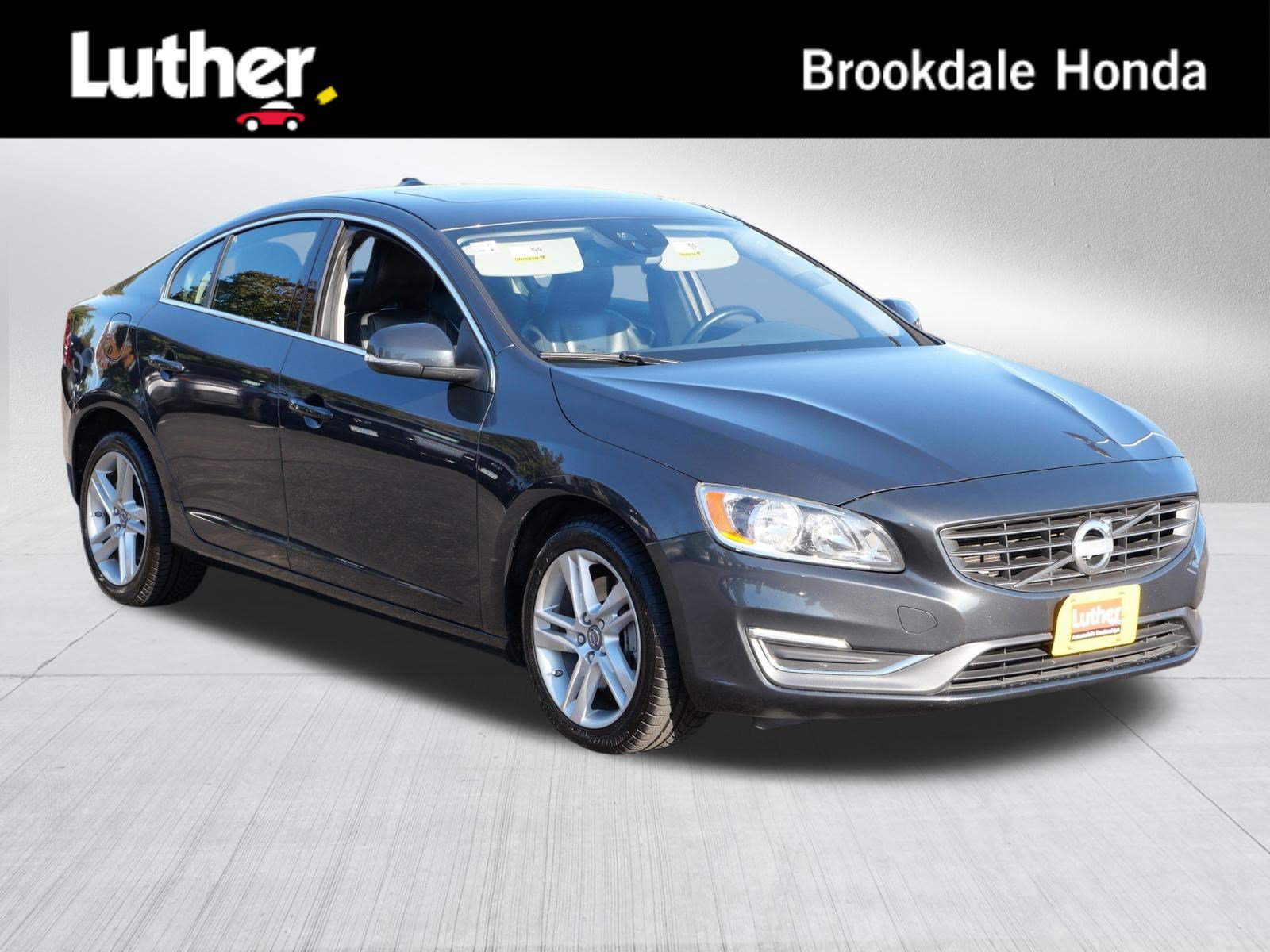 Used 2014 Volvo S60 T5 FWD image 1