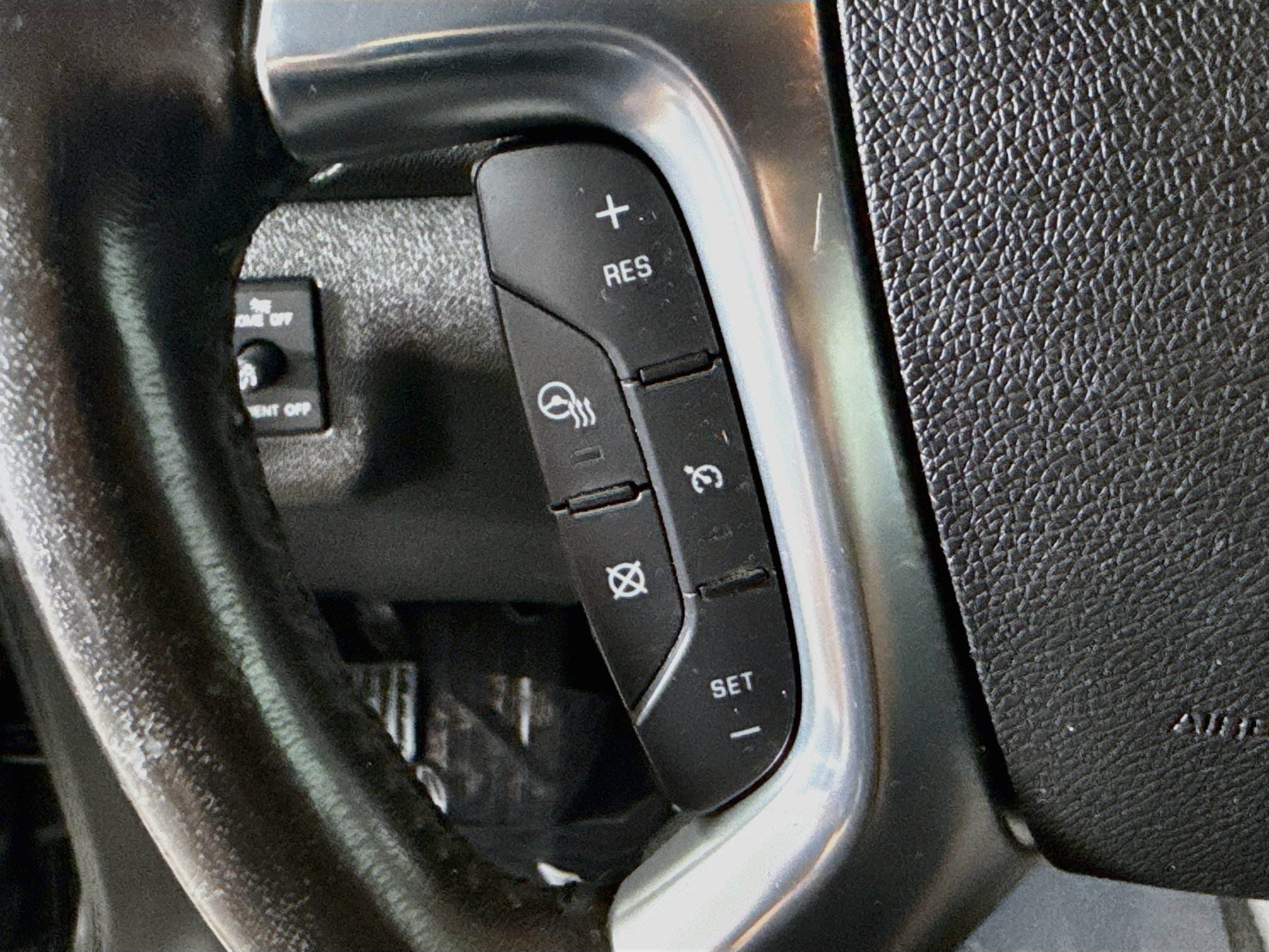 Used 2016 Chevrolet Traverse LTZ w/ LPO, 'HIT The Road' Package AWD/4WD image 14