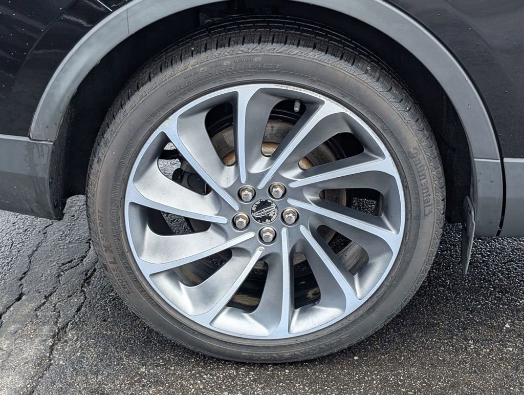 Used 2019 Lincoln Nautilus Reserve w/ Ultimate Package image 17