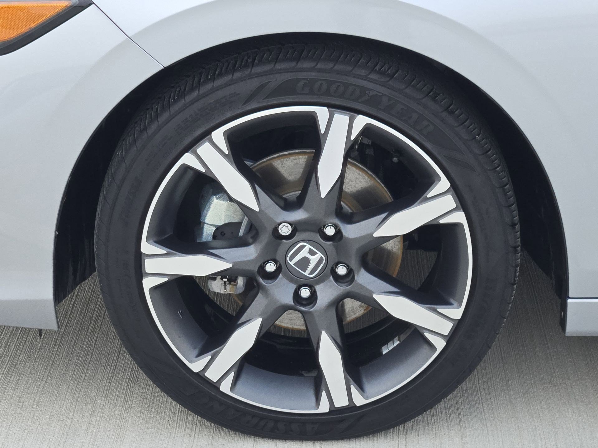 Certified 2025 Honda Civic Sport Touring image 11