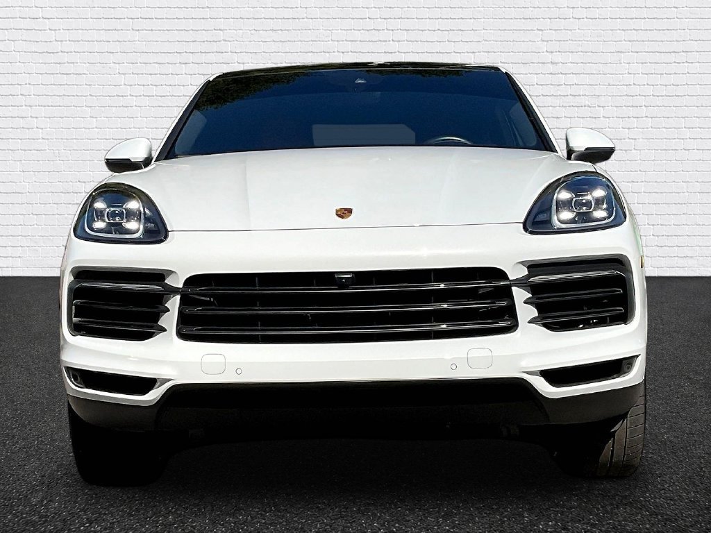 Used 2022 Porsche Cayenne Coupe w/ Premium Package AWD/4WD image 2