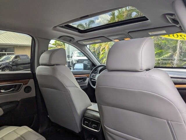Used 2018 Honda CR-V Touring image 30