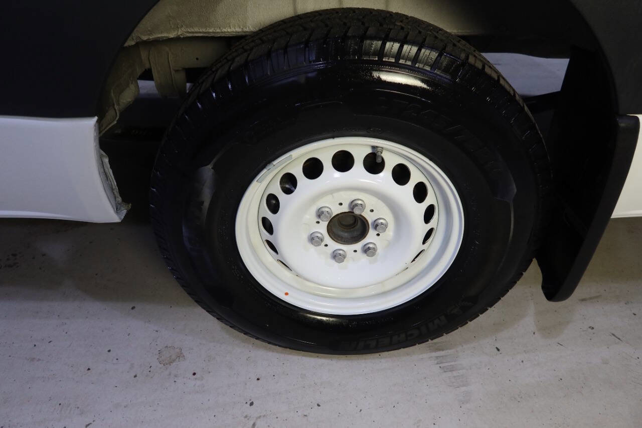 Used 2020 Mercedes-Benz Sprinter 2500 w/ Driver Convenience Package image 32