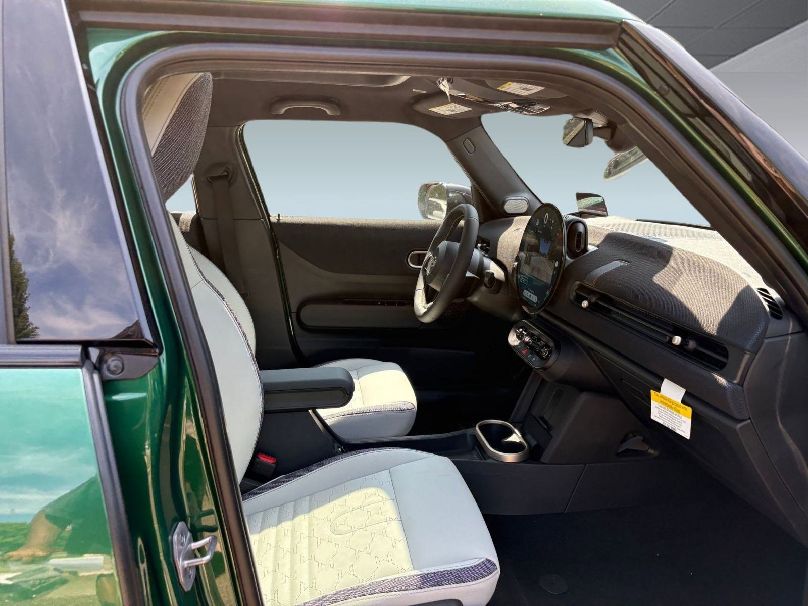 New 2026 MINI Cooper 4-Door Hardtop image 25