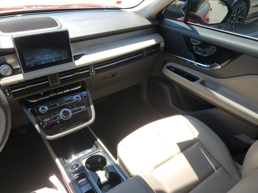 Certified 2022 Lincoln Corsair FWD image 17