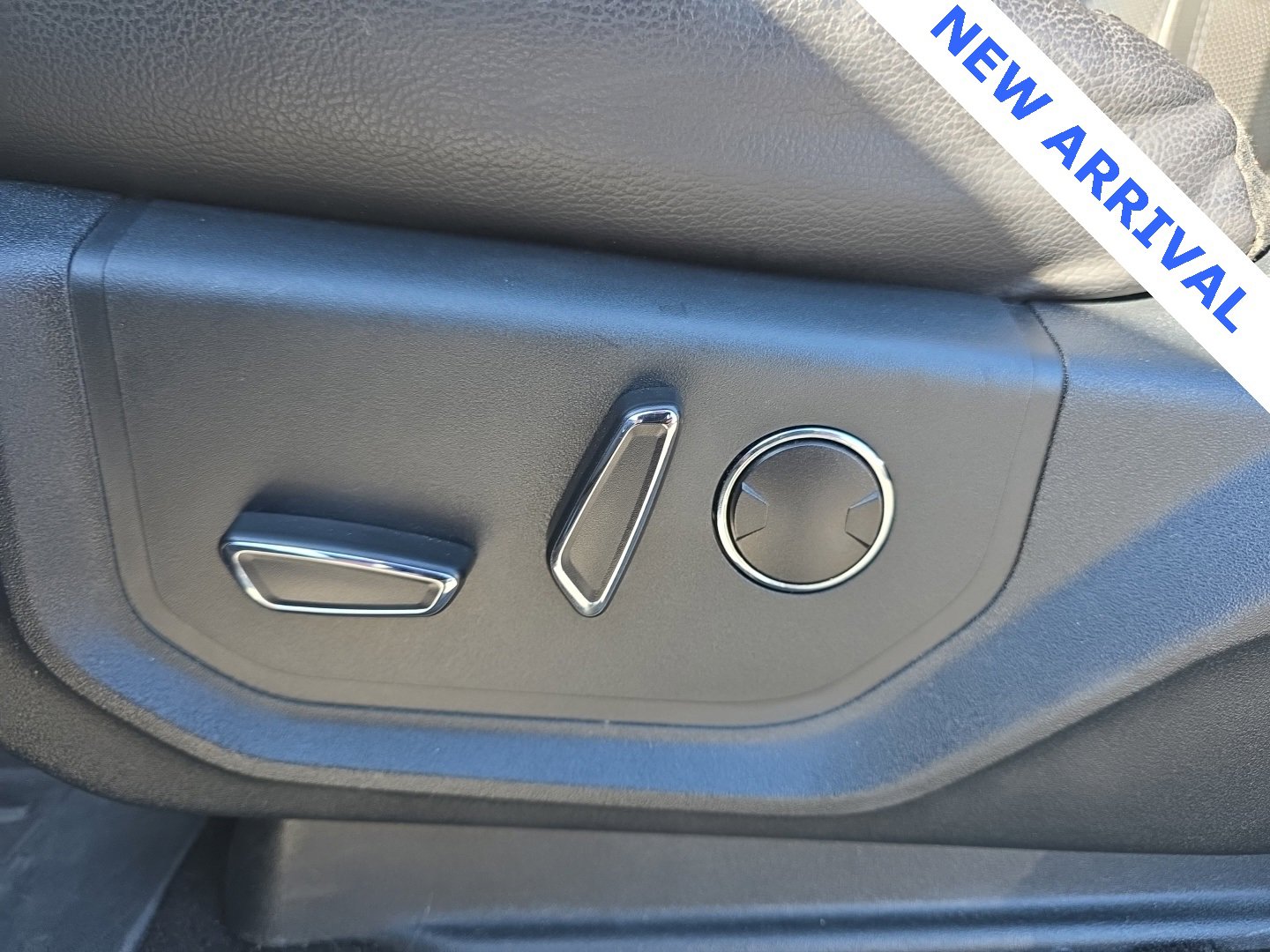 Used 2021 Ford Expedition Max Limited image 10