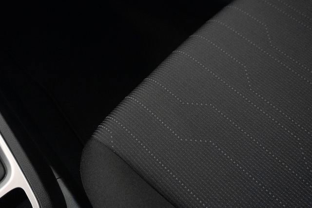 Used 2025 Hyundai Venue SE image 27