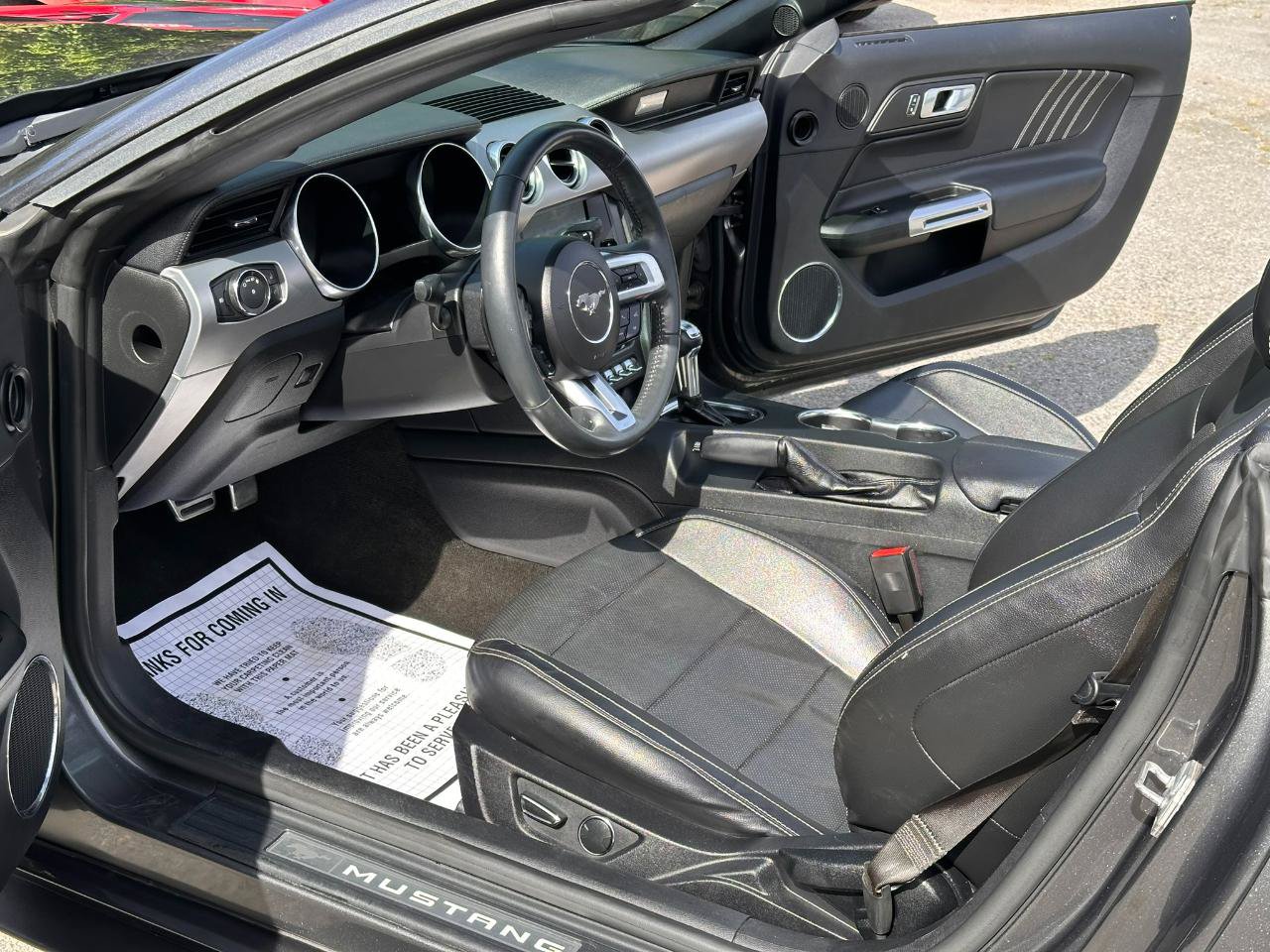 Used 2018 Ford Mustang Premium RWD image 10