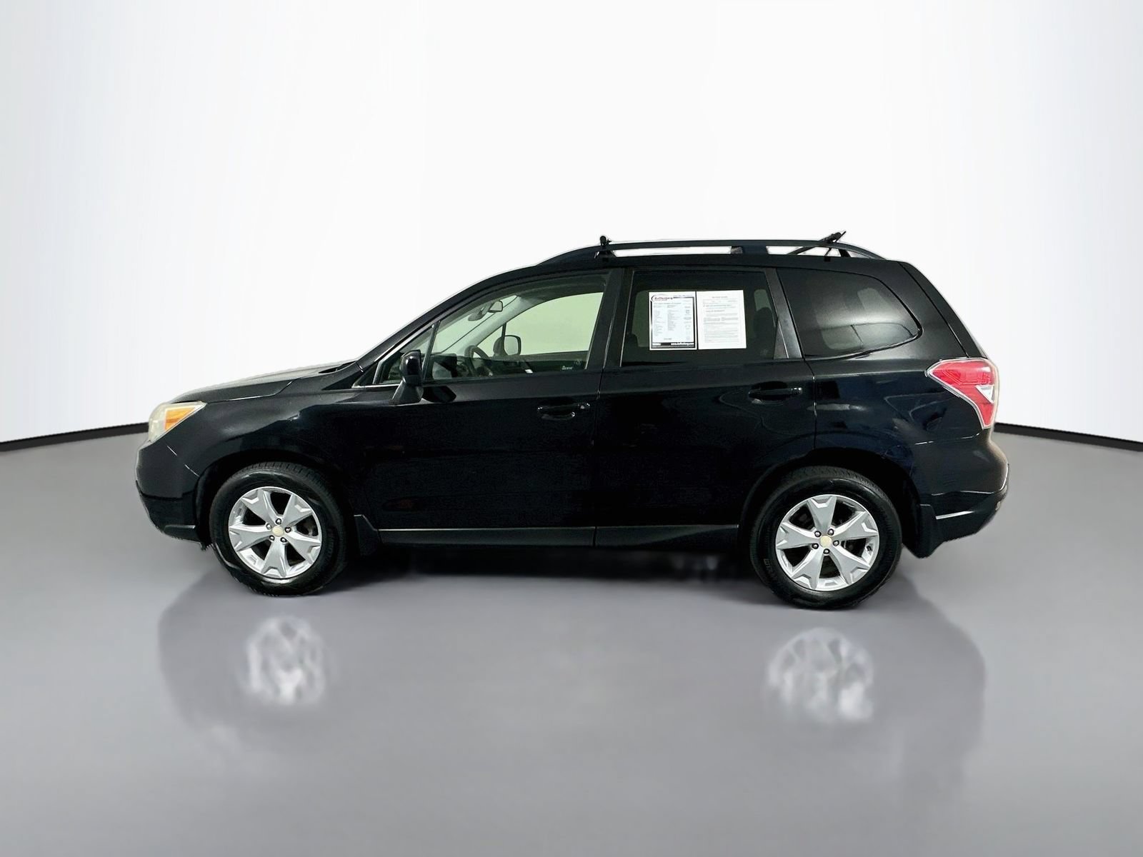Used 2015 Subaru Forester 2.5i Premium w/ Protection Package #1 AWD/4WD image 4