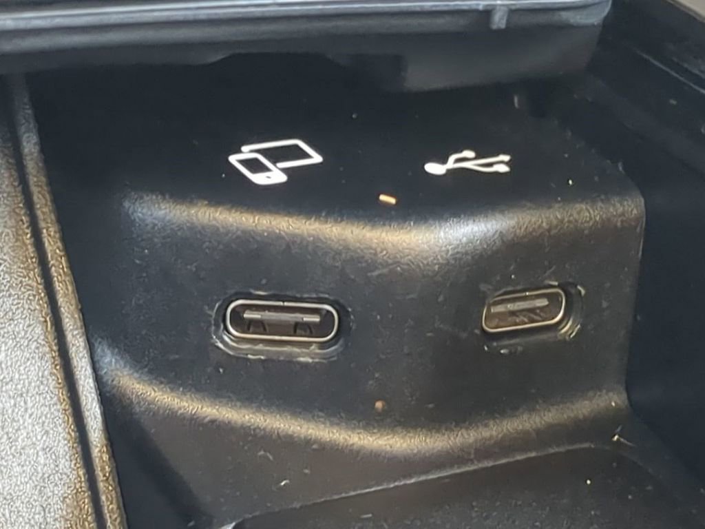 Used 2020 Mercedes-Benz GLE 350 image 24