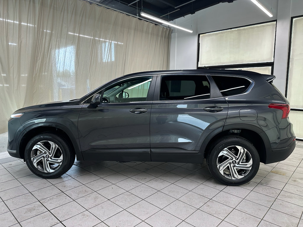 Used 2023 Hyundai Santa Fe SE AWD/4WD image 11