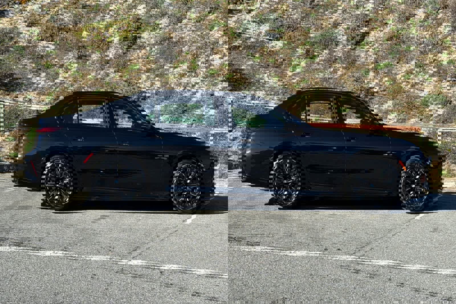 Certified 2023 BMW 760i xDrive w/ Executive Package image 6