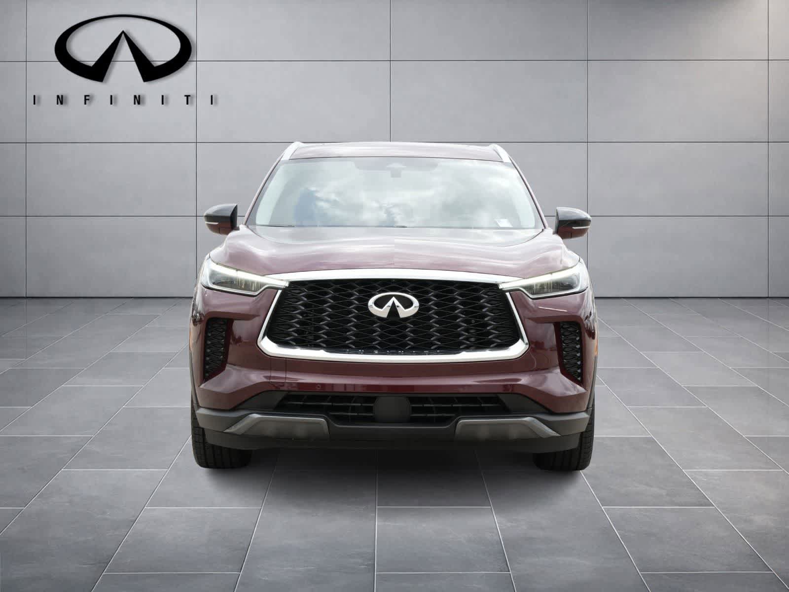 Used 2022 INFINITI QX60 Luxe w/ Cargo Package FWD image 2