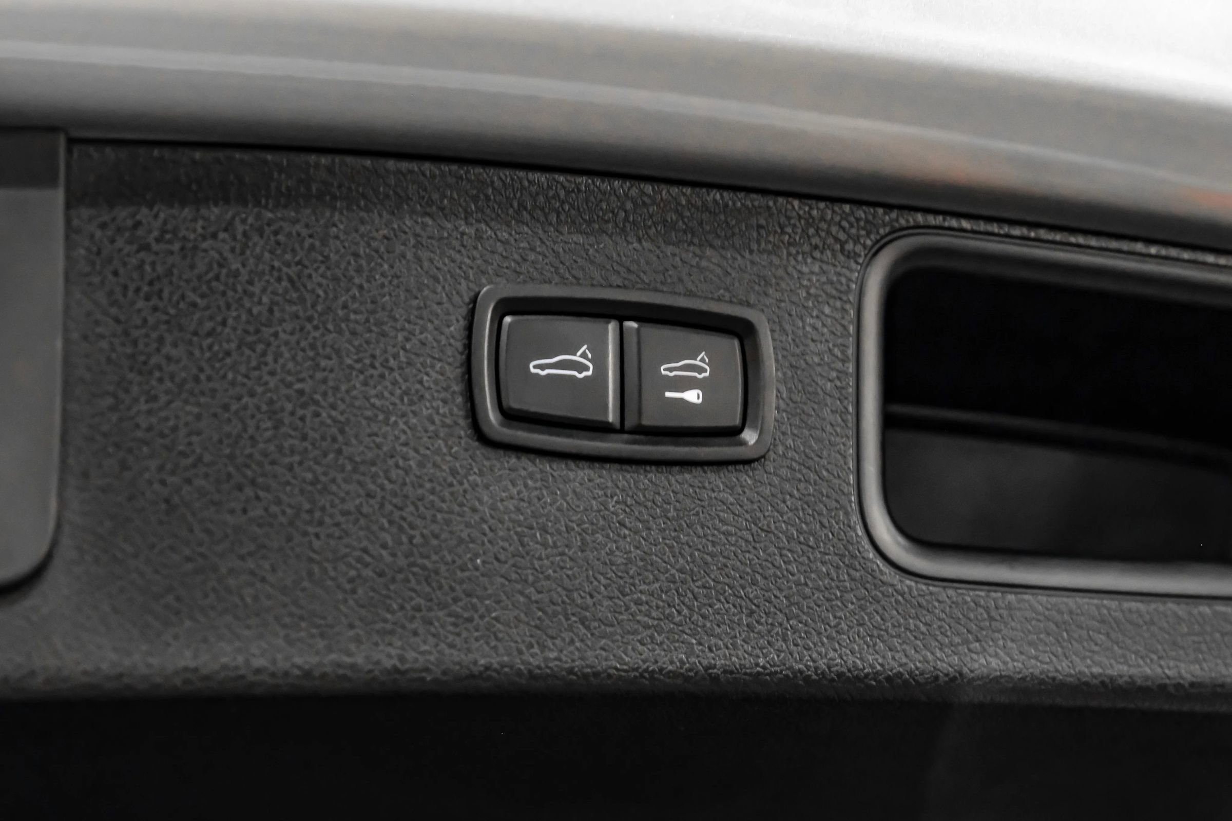 Used 2018 Porsche Macan S AWD/4WD image 50