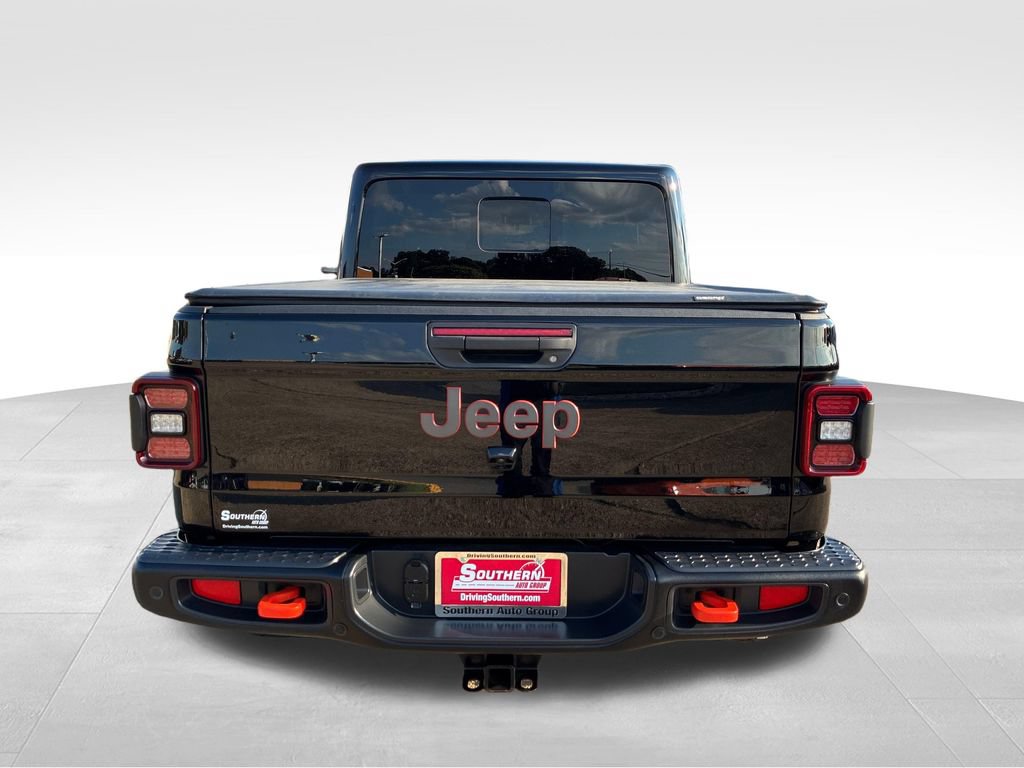 Used 2025 Jeep Gladiator Mojave AWD/4WD image 4