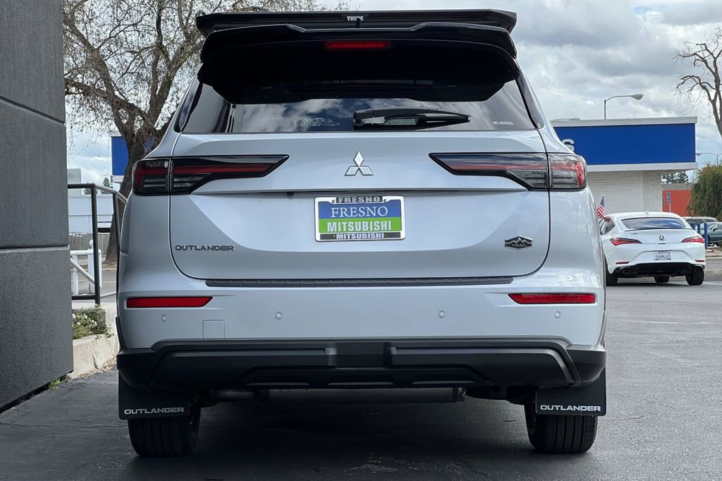 New 2026 Mitsubishi Outlander AWD image 6