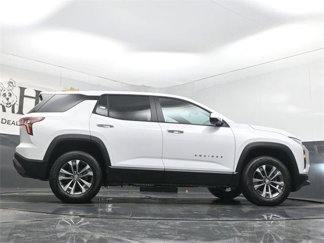 New 2026 Chevrolet Equinox LT w/ LPO, Floor Liner Package image 31