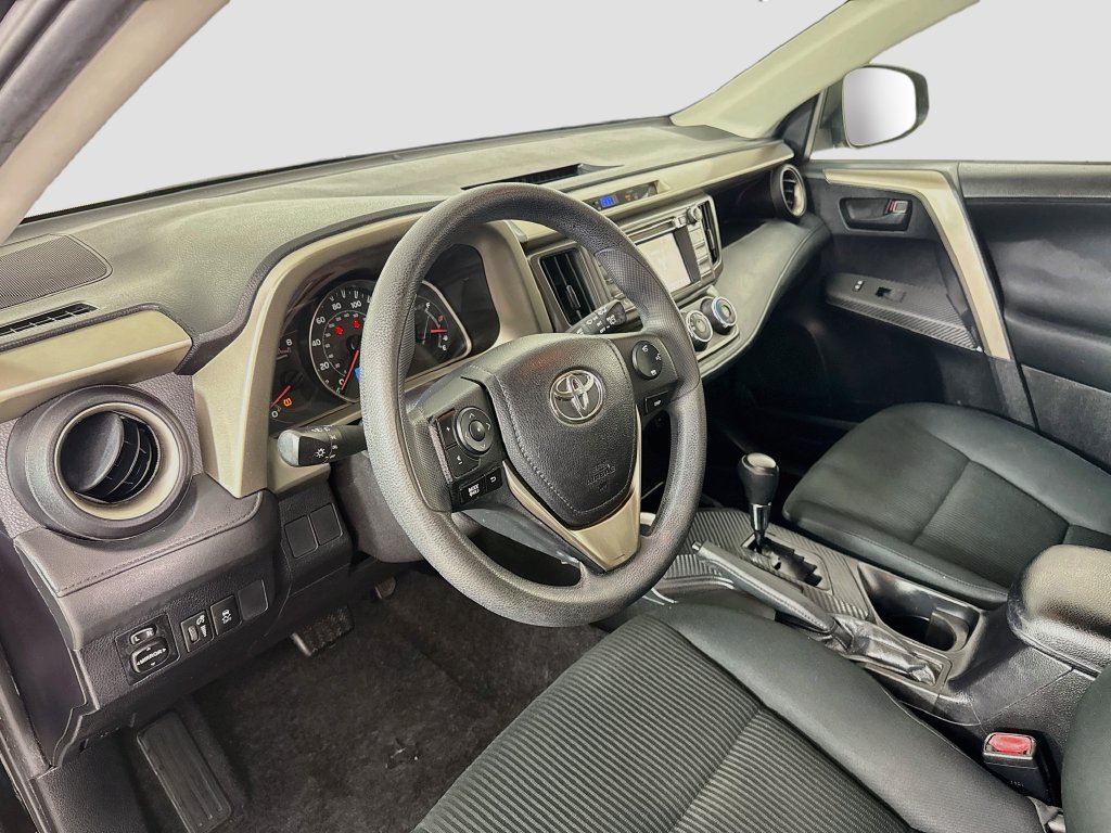 Used 2014 Toyota RAV4 LE FWD image 10