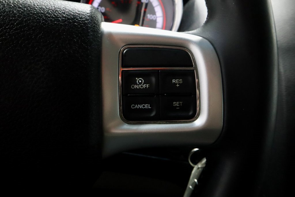Used 2012 Dodge Grand Caravan SE image 28