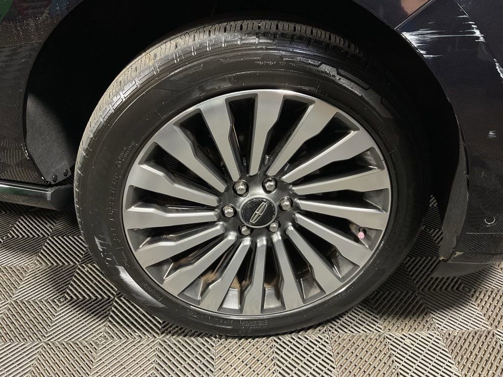 Used 2019 Lincoln Navigator L Reserve image 38