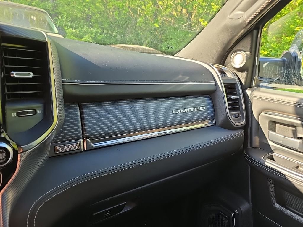 Used 2019 RAM 2500 Limited AWD/4WD image 22