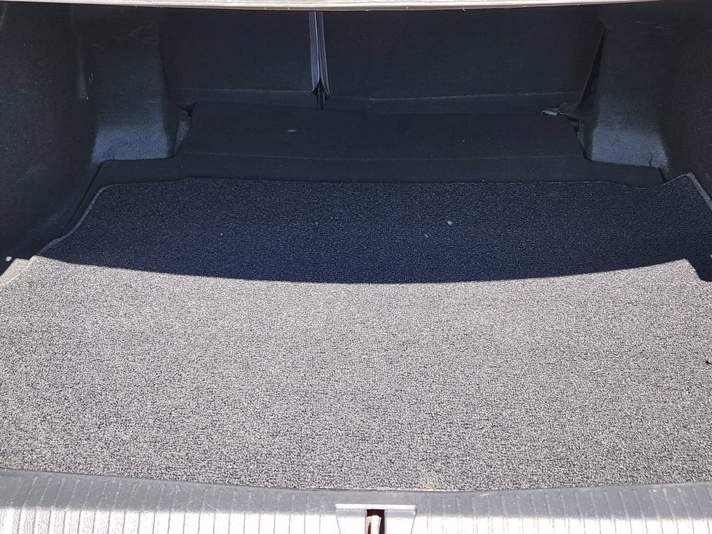 Used 2021 Toyota Avalon XLE w/ Carpet Mat Package (TMS) FWD image 21