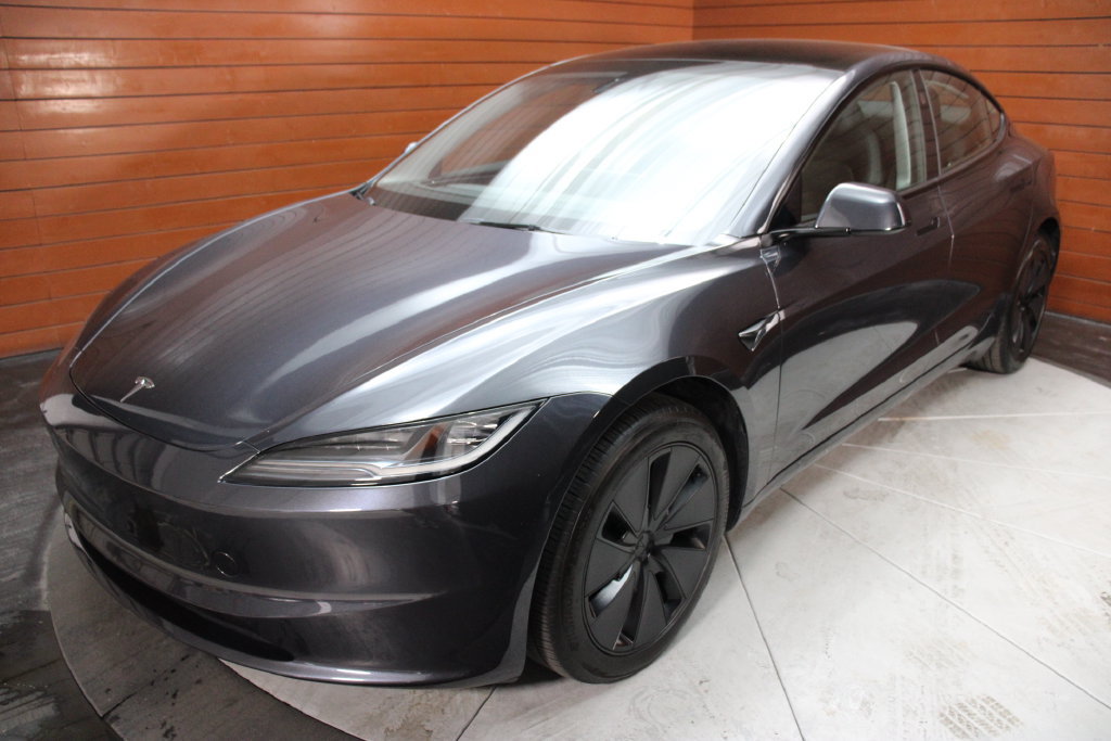 Used 2023 Tesla Model Y Long Range AWD/4WD image 34