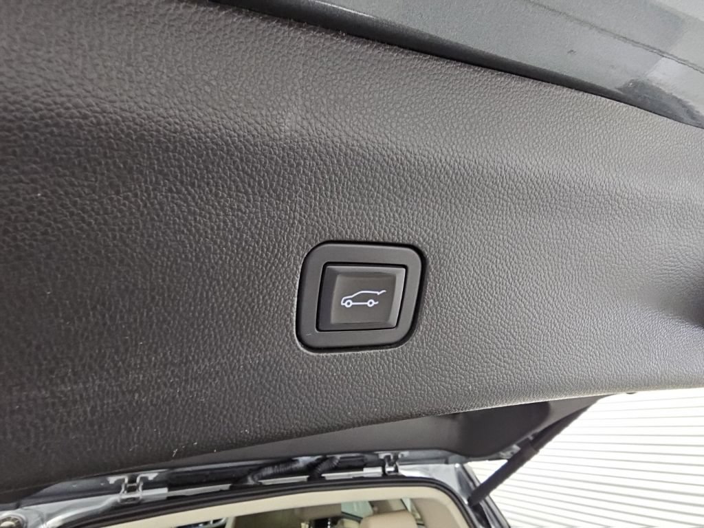 Used 2019 Buick Enclave Essence FWD image 33