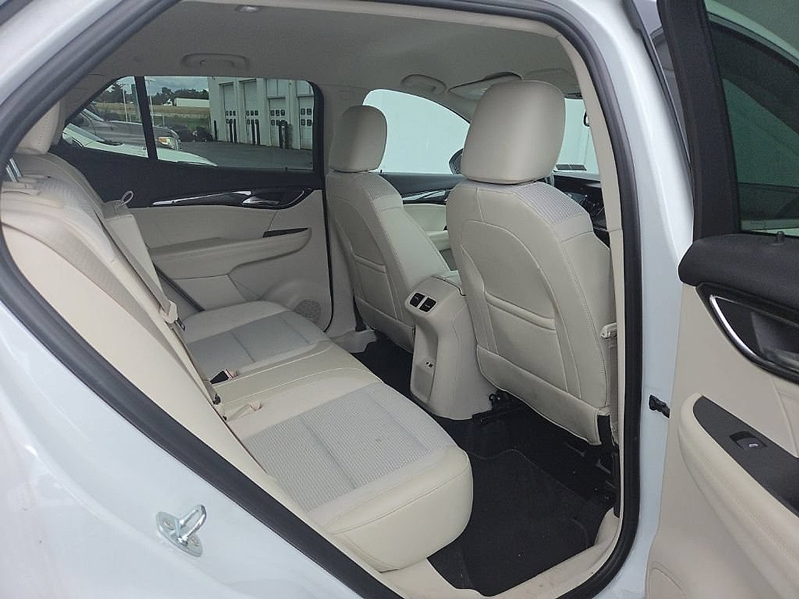 Used 2022 Buick Envision Preferred FWD image 15