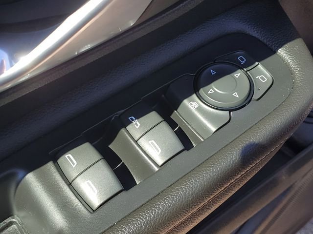 Used 2023 GMC Terrain SLE w/ Driver Convenience Package AWD/4WD image 26