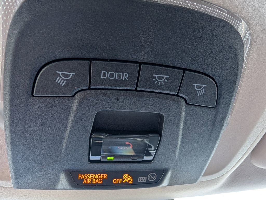 Used 2023 Toyota Corolla LE image 12