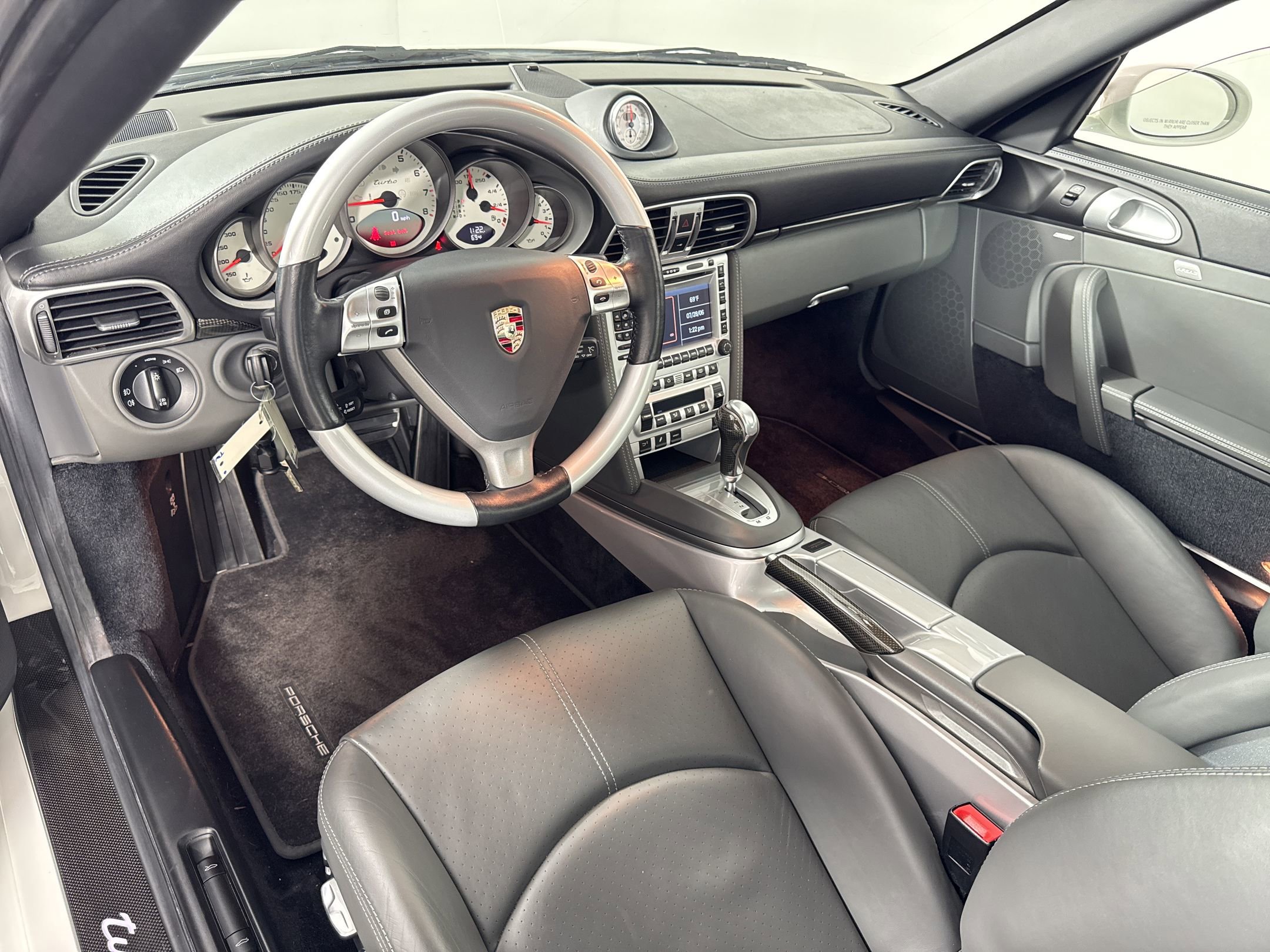 Used 2007 Porsche 911 Turbo AWD/4WD image 4