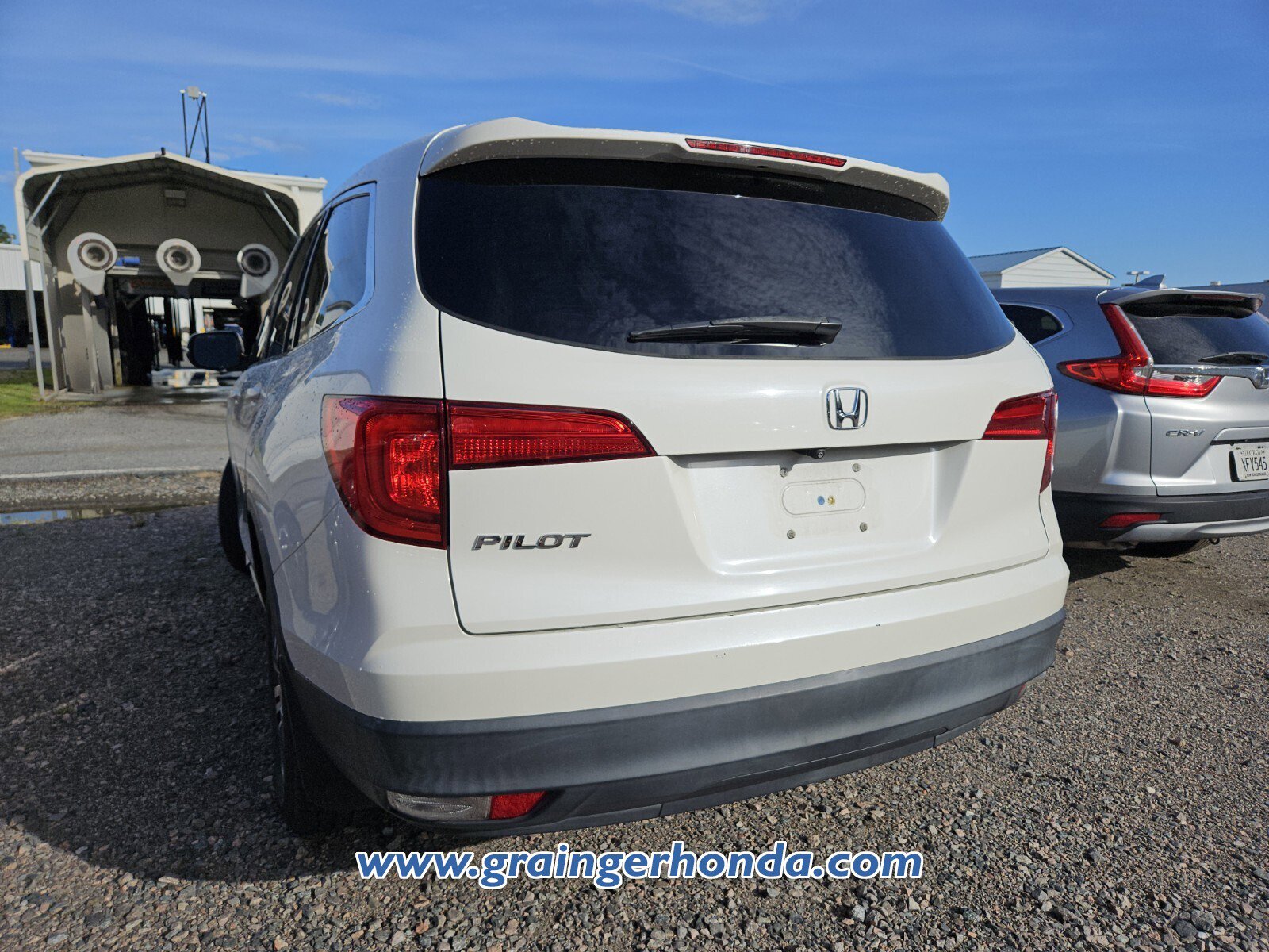 Used 2017 Honda Pilot EX image 9