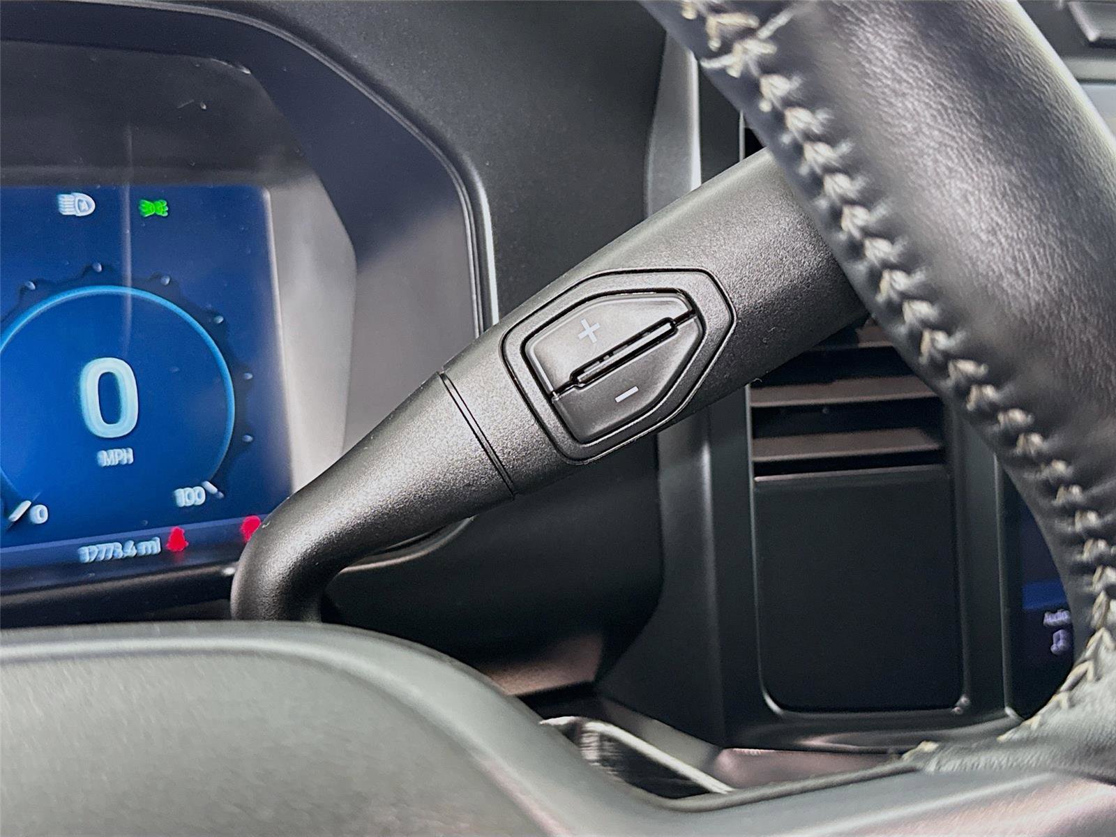 Used 2024 Ford F250 Lariat w/ Chrome Package image 17