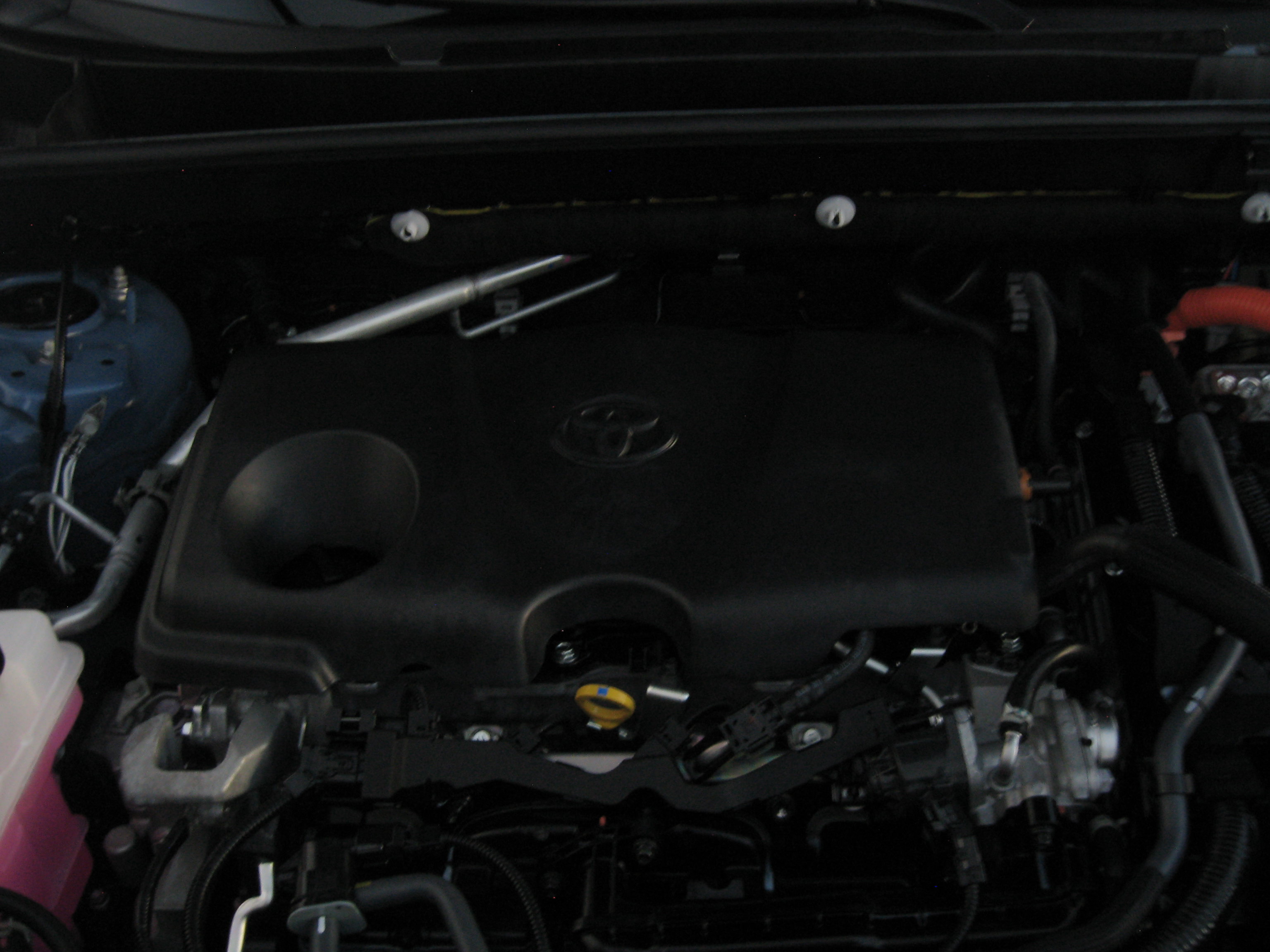 Used 2025 Toyota RAV4 XSE w/ Advanced Technology Package image 28