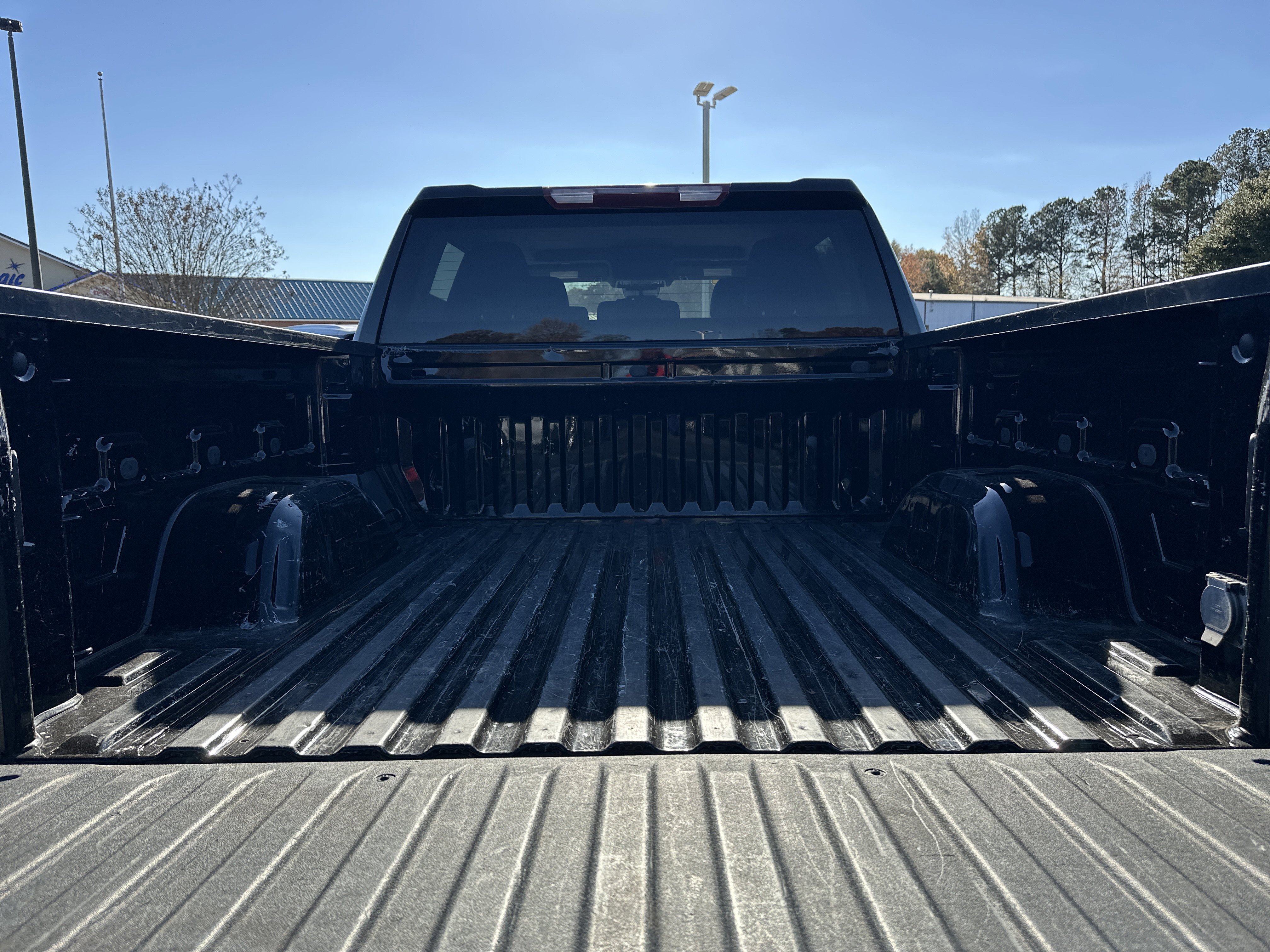Used 2022 Chevrolet Silverado 1500 Custom image 19