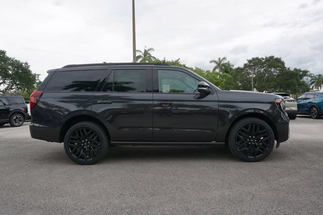 New 2026 Ford Expedition Platinum w/ Stealth Performance Package AWD/4WD image 23
