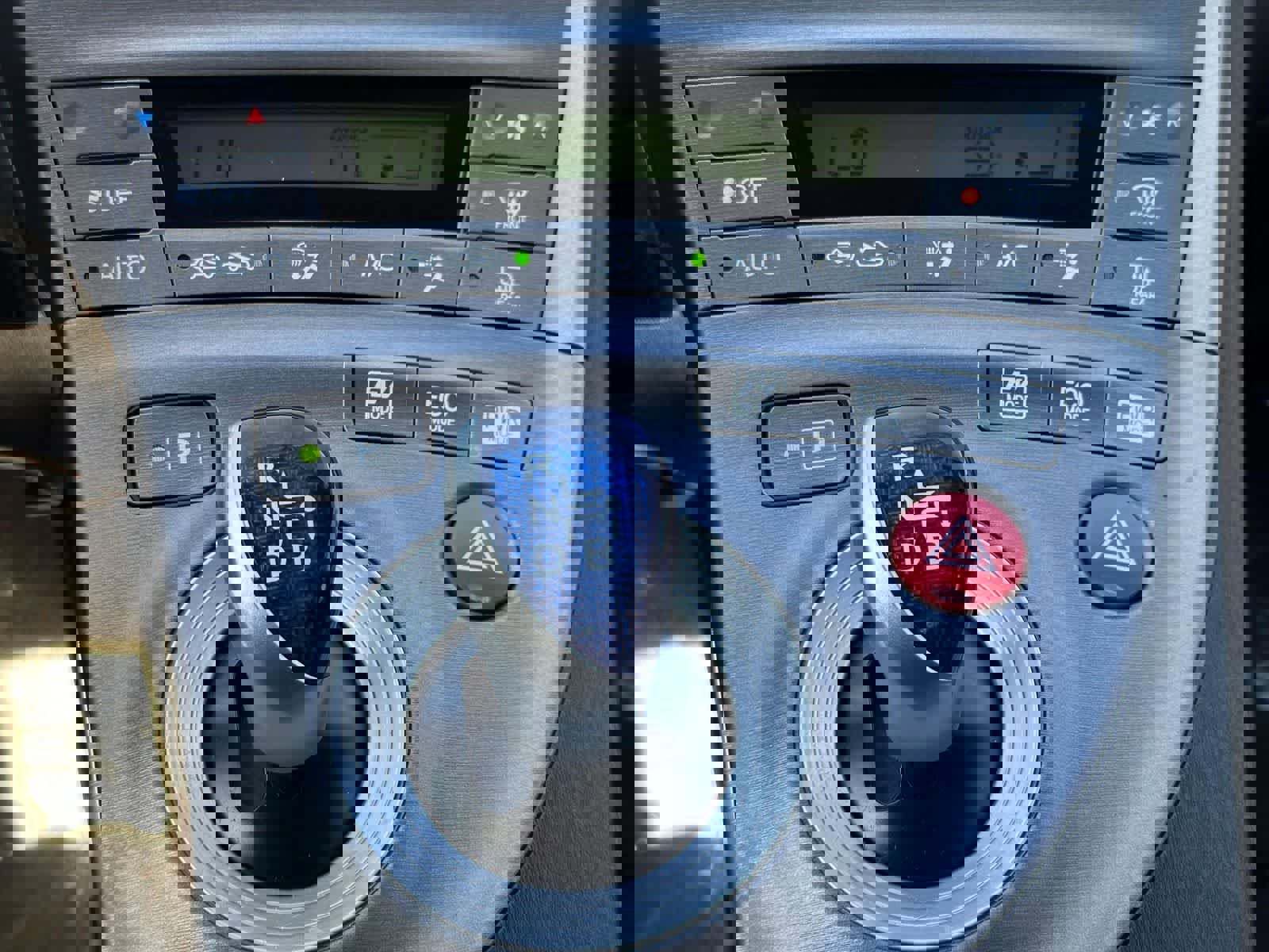 Used 2014 Toyota Prius Two image 23