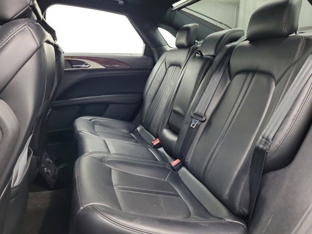 Used 2020 Lincoln MKZ Reserve w/ Elements Package image 11