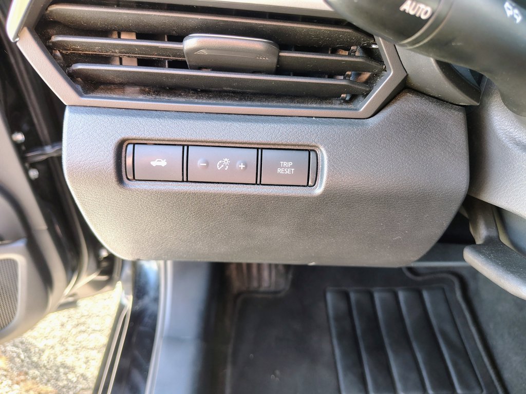 Used 2024 Nissan Altima 2.5 SV FWD image 16