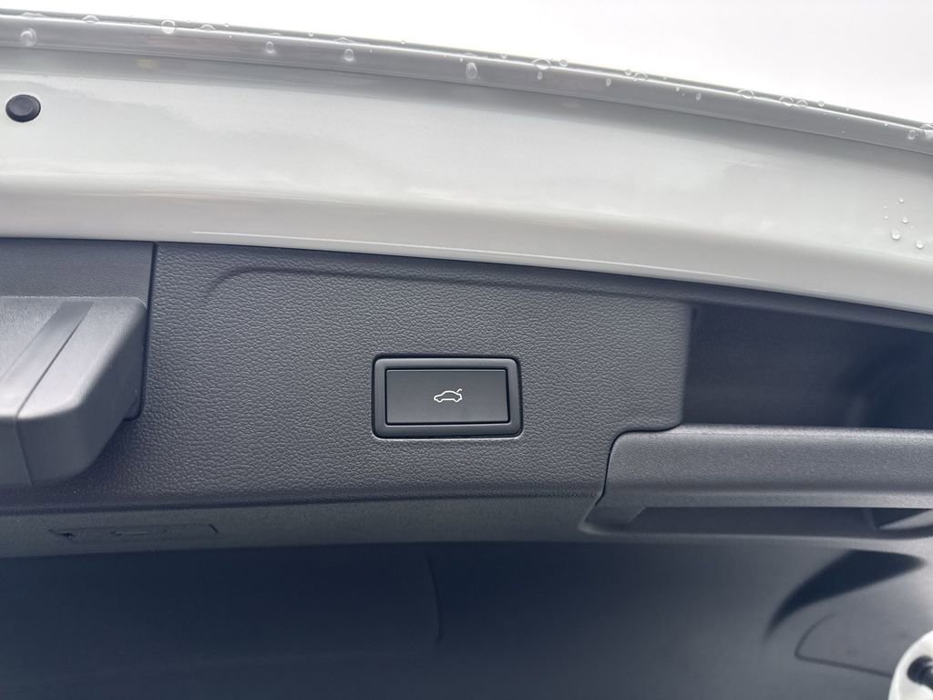 New 2026 Volkswagen Atlas Cross Sport SEL Premium R-Line image 47