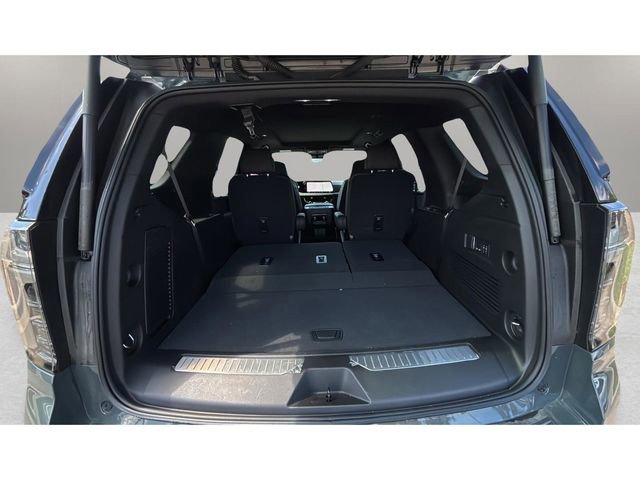 Used 2025 Chevrolet Tahoe Z71 w/ Z71 Off-Road Package AWD/4WD image 27