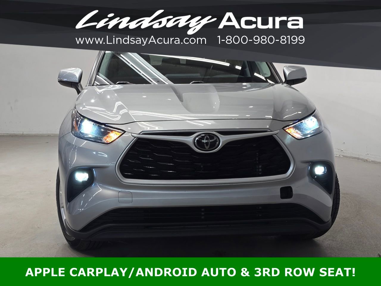 Used 2024 Toyota Highlander LE image 2