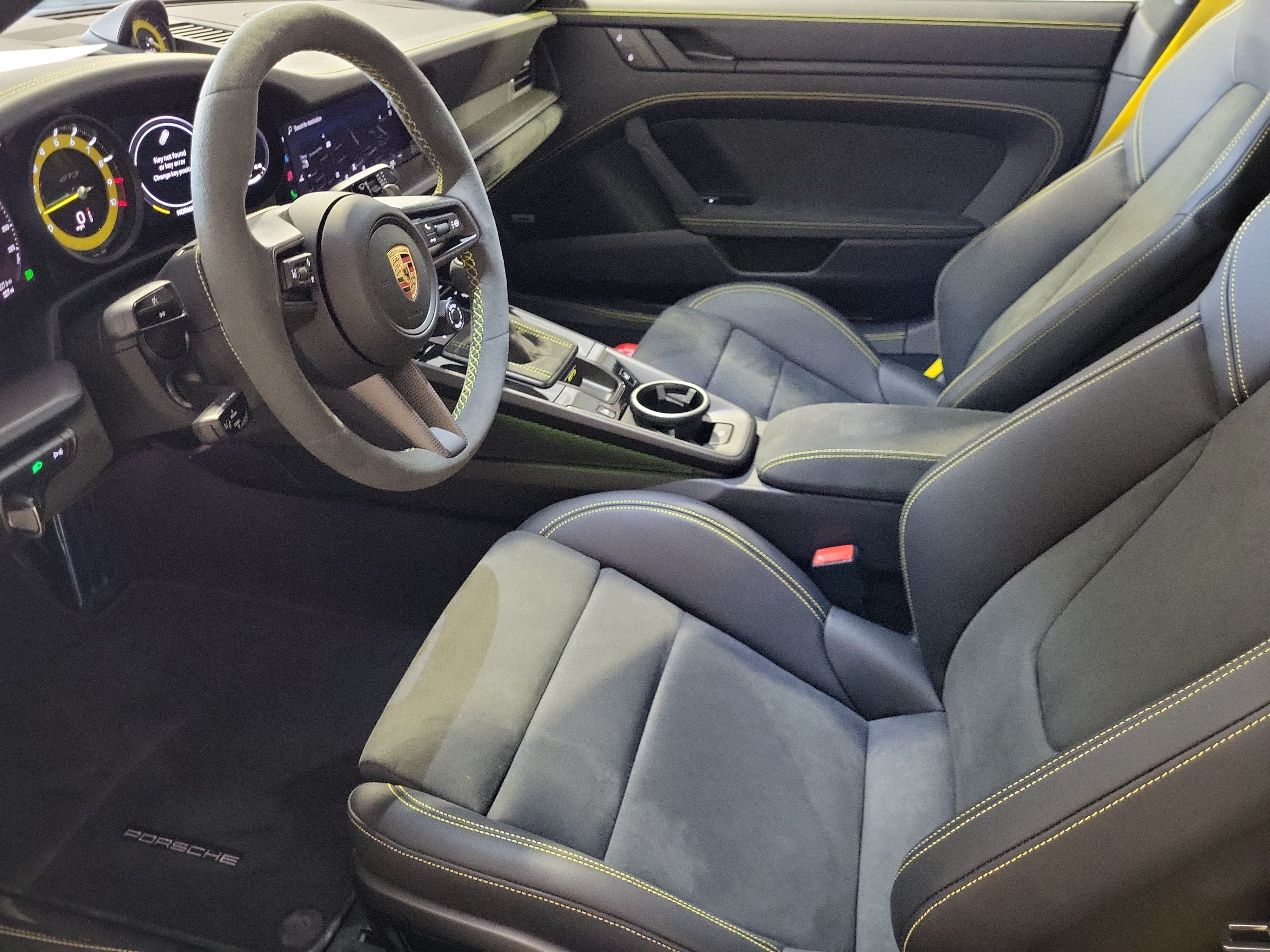 Used 2023 Porsche 911 GT3 RWD image 4