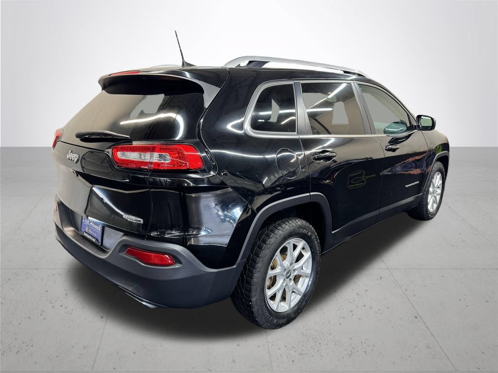 Used 2018 Jeep Cherokee Latitude Plus w/ Comfort/Convenience Group FWD image 8